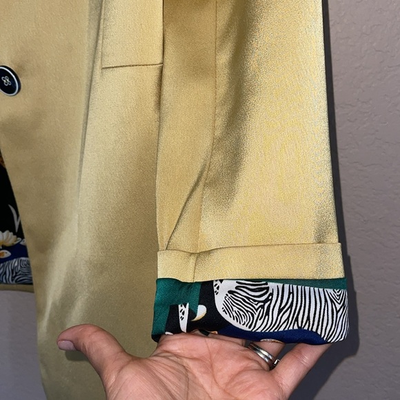 JESSIE LIU Pamela Satin Blazer with Contrast Print Lining in Mustard size S EUC - Picture 12 of 17